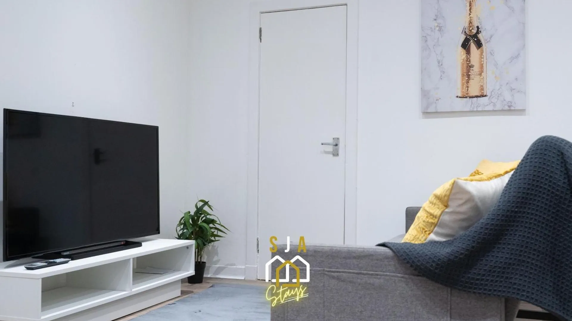 Central City Stay - Sja Stays - 1 Bed Apartment Αμπερντήν