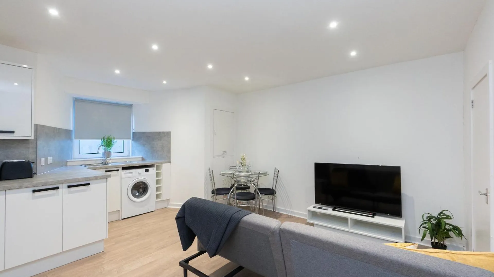 Central City Stay - Sja Stays - 1 Bed Apartment Aberdeen